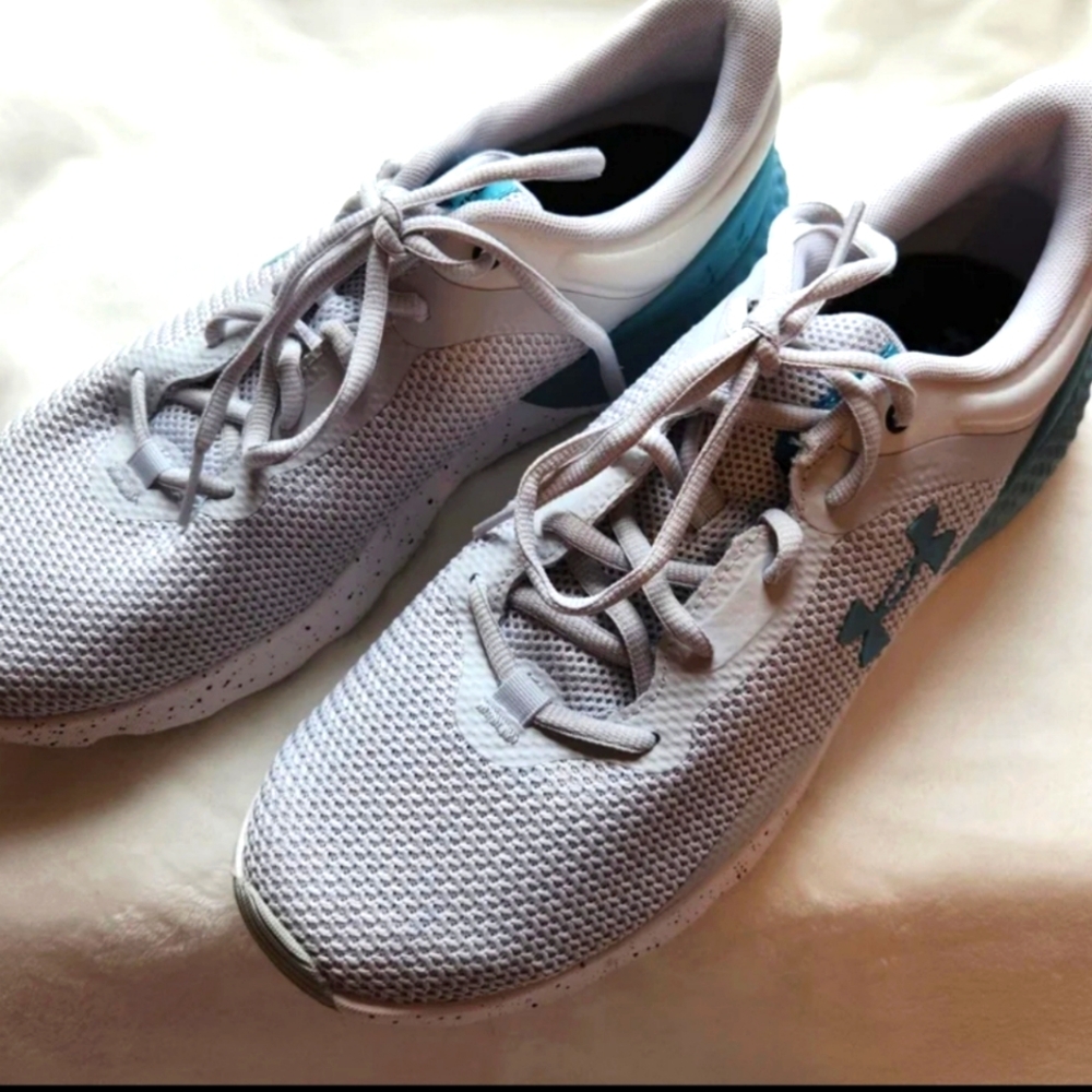 Under Armour, Activewear, Gym, Yoga Women's Shoes Size 8.5
